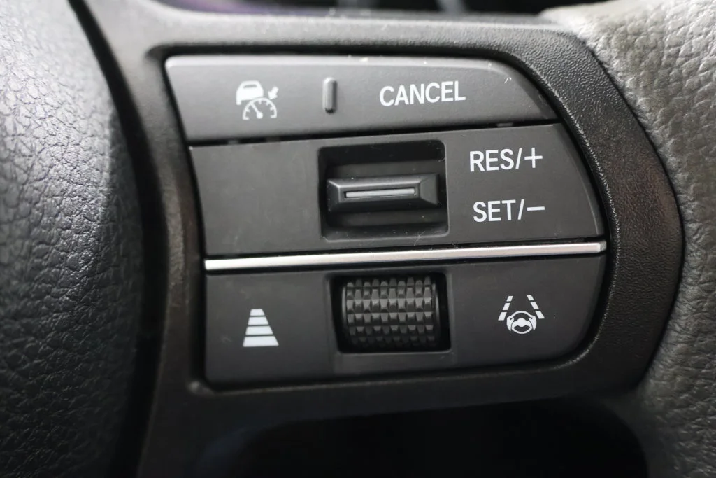 Used 2024 Platinum White Pearl Honda LX image 12