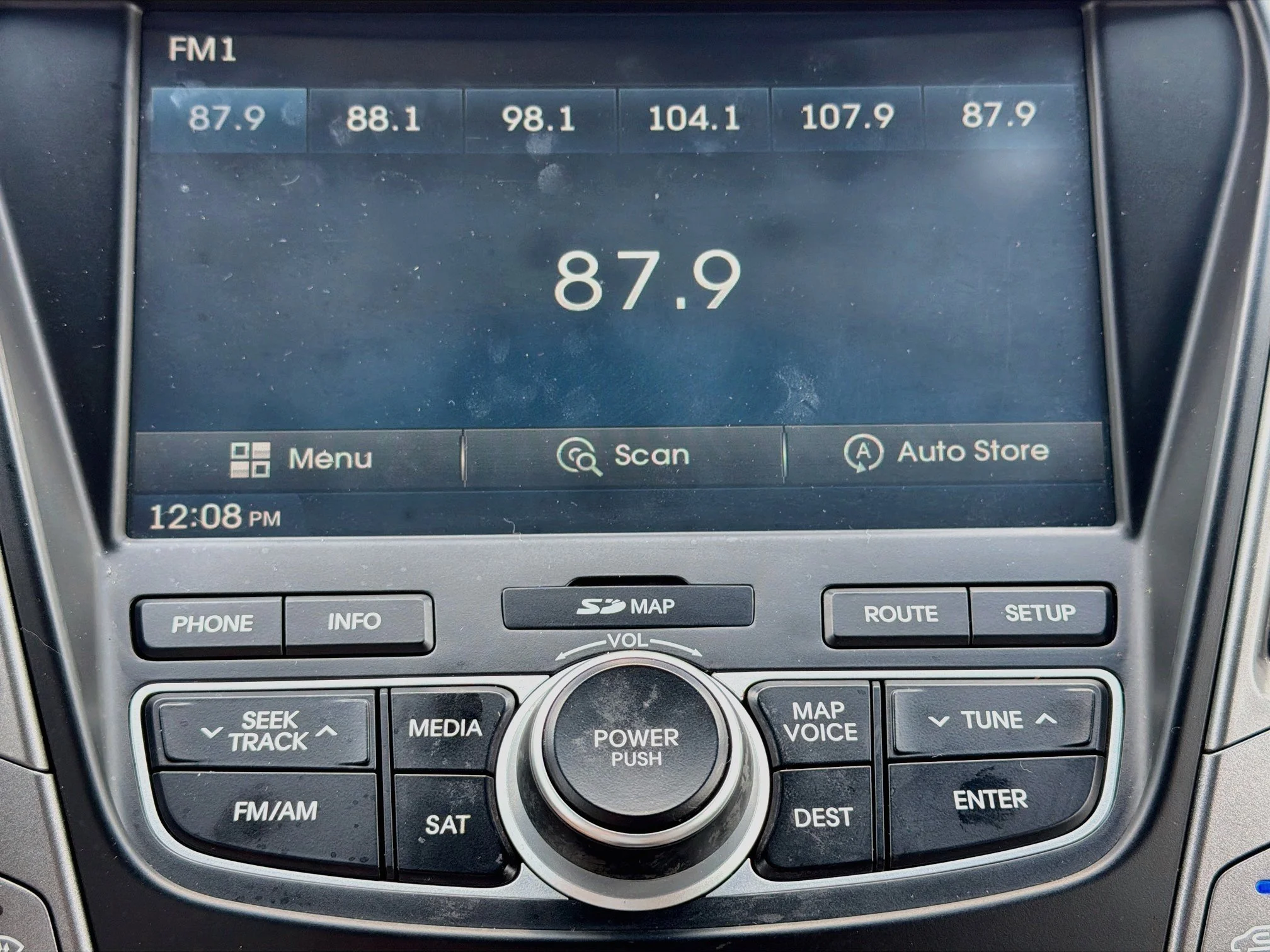 Used 2015 Marlin Blue Hyundai Premium Technology image 29