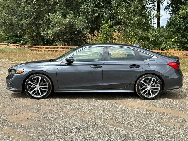 Used 2024 Silver Honda Touring image 6