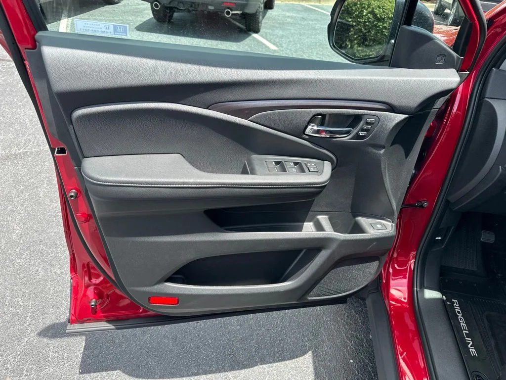 New 2026 Radiant Red Metallic II Honda RTL image 21