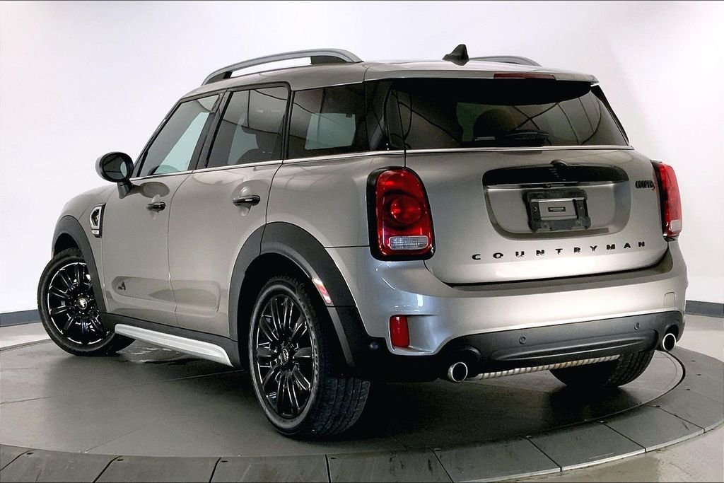 Used 2020 Melting Silver Metallic MINI Signature image 10