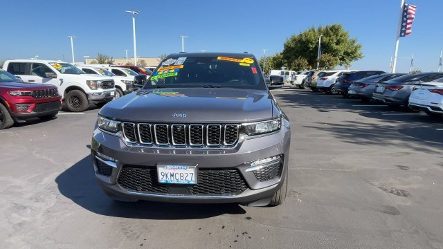 Used 2023 Gray Jeep BASE image 2