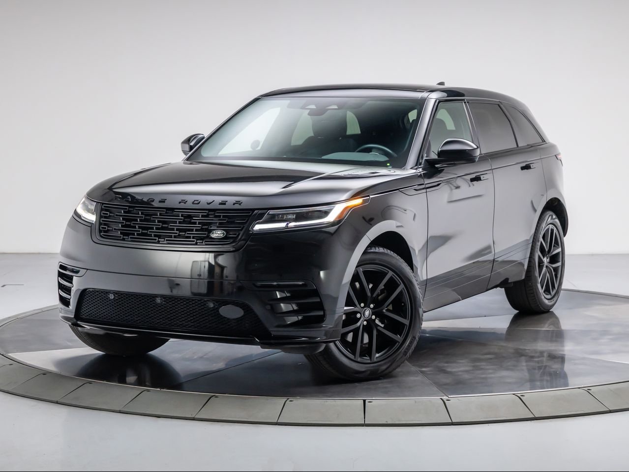 2025 Land Rover Range Rover Velar