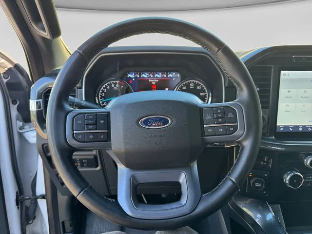 Used 2023 Oxford White Ford XLT image 13