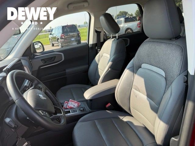 Used 2025 Ruby Red Metallic Ford Badlands image 16