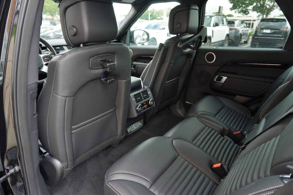 New 2026 Santorini Black Land Rover S image 28