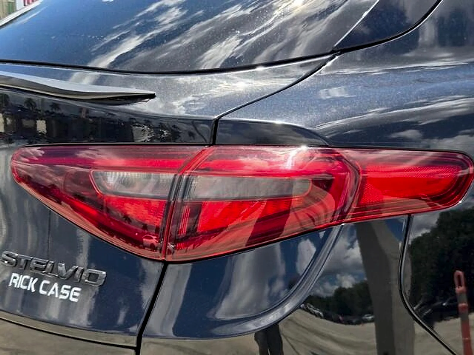 Used 2020 Vulcano Black Metallic Alfa Romeo RWD image 9