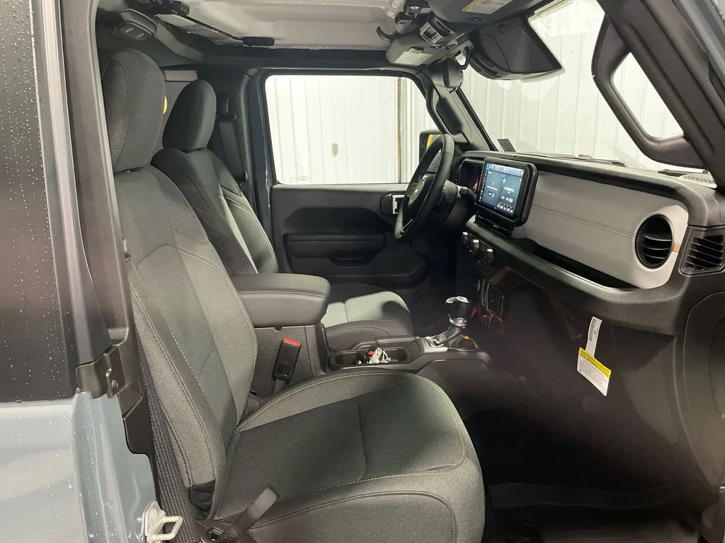 2026 Jeep Wrangler 2-Door Willys - Photo 32