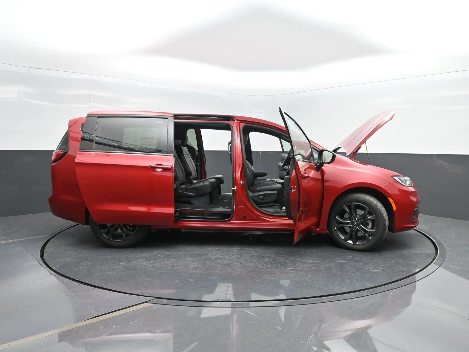 New 2026 Red Hot Pearl-Coat Exterior Paint Chrysler Select image 46