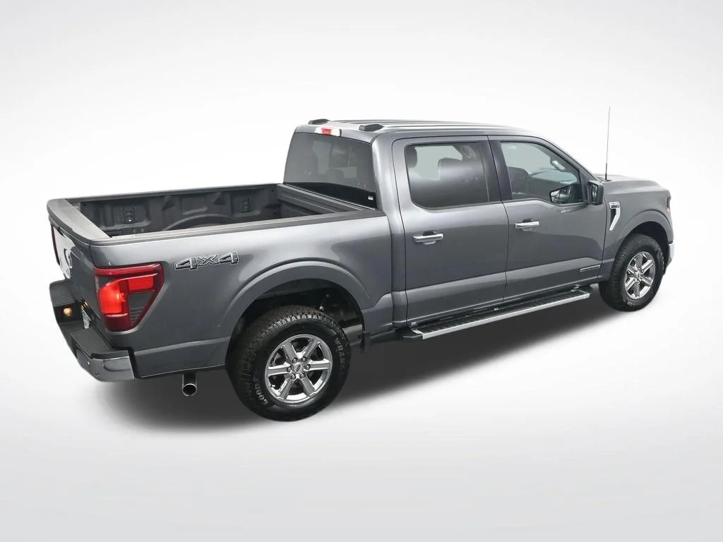 Certified Used 2025 Gray Metallic Ford XLT image 27