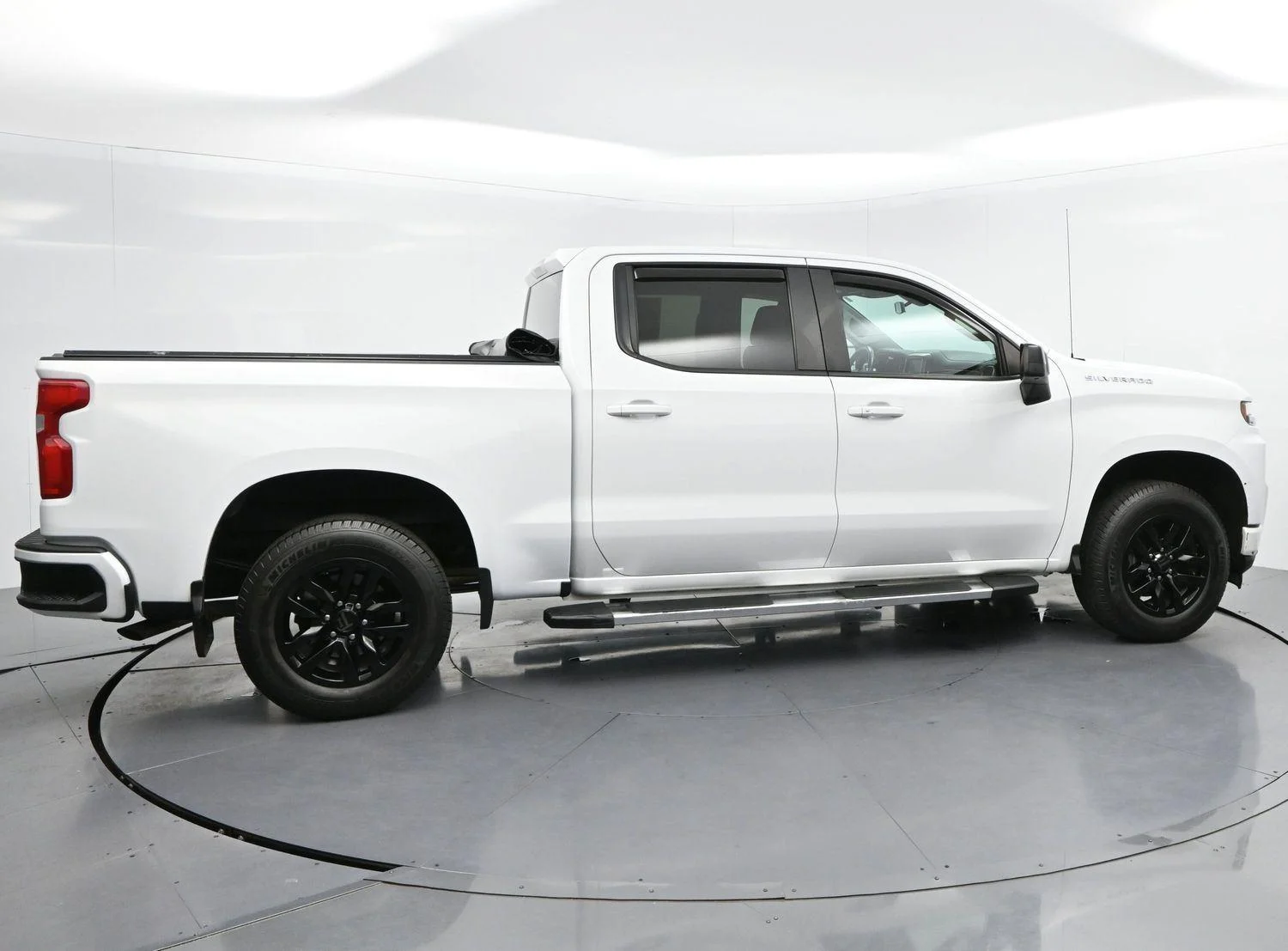 Used 2020 Summit White Chevrolet RST image 8