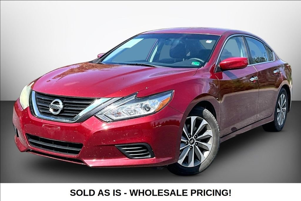 Used 2017 Red Nissan 2.5 S image 3