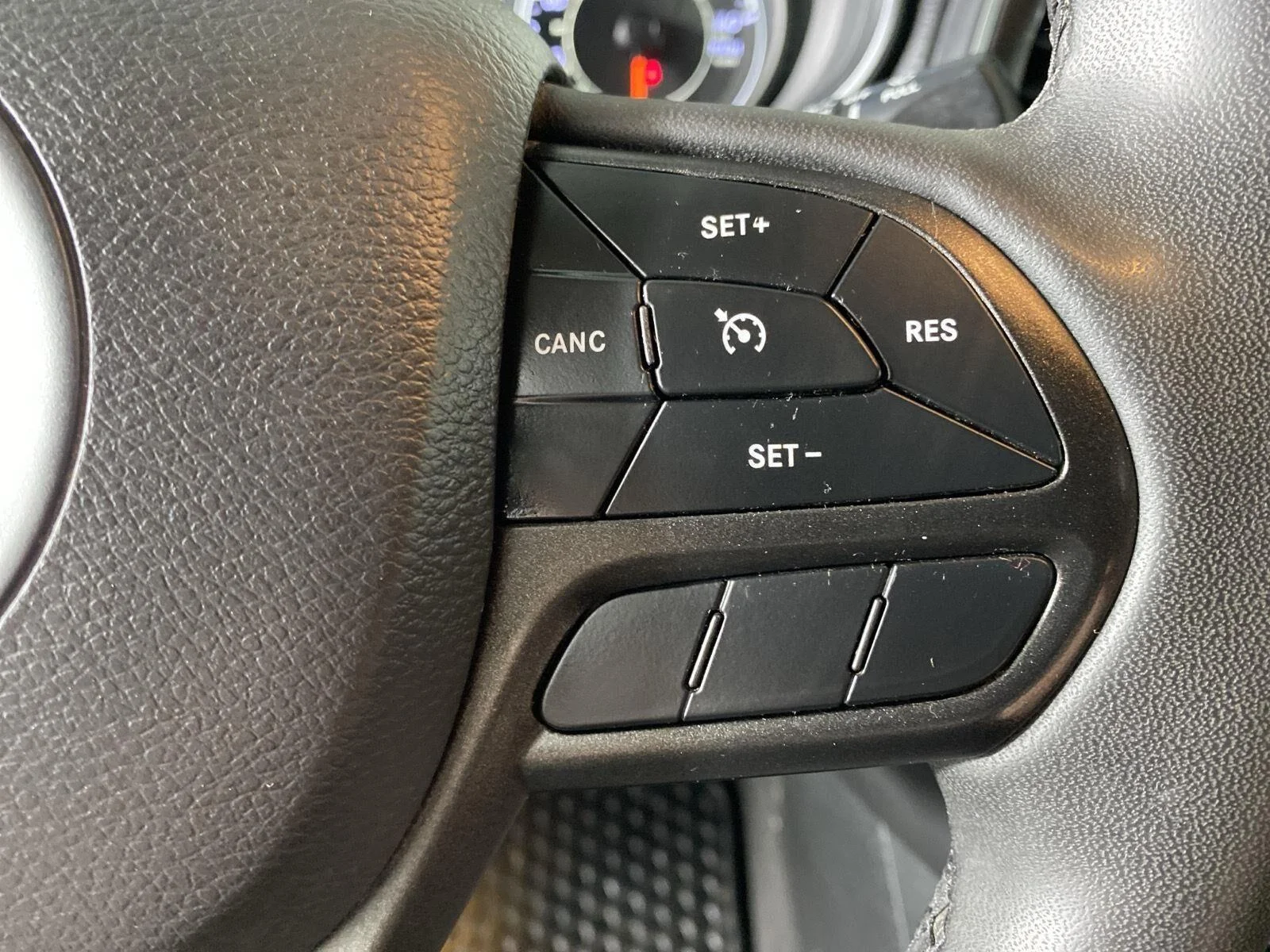 Used 2022 Hydro Blue Pearlcoat Jeep Trailhawk image 21