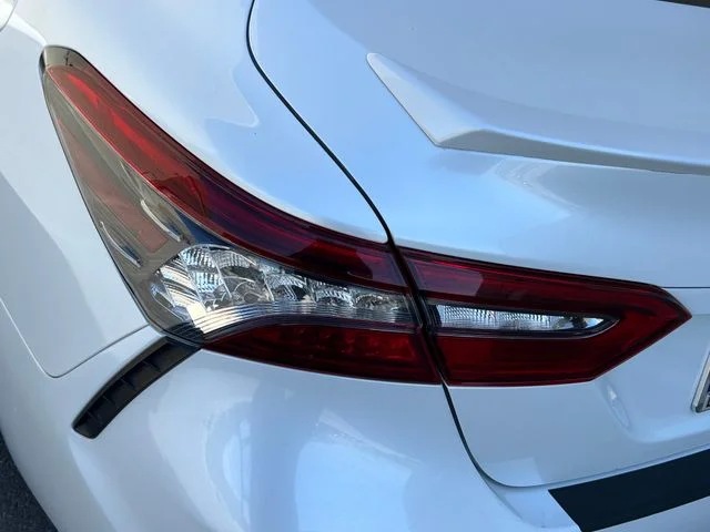 Used 2021 Wind Chill Pearl Toyota XSE V6 image 15