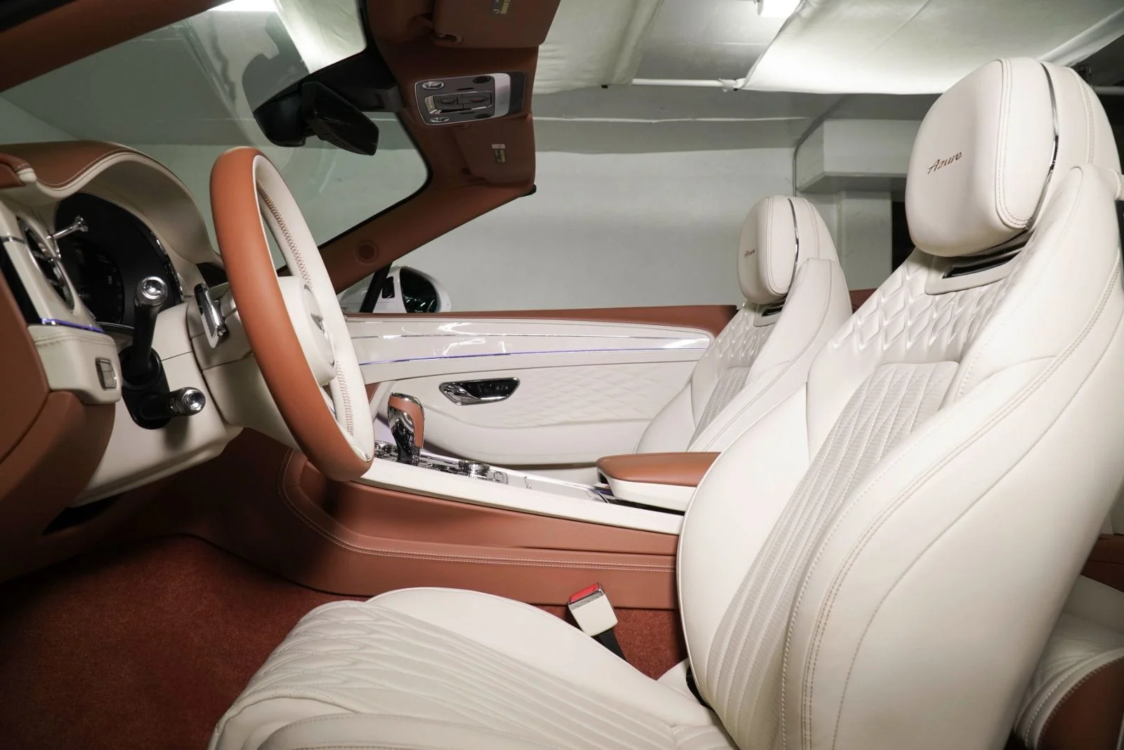 New 2026 White Bentley  image 14