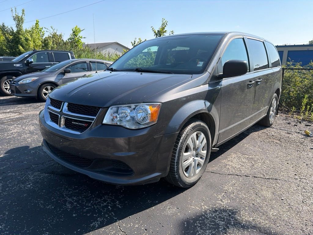Used 2018 Dodge Grand Caravan SE with VIN 2C4RDGBG7JR136681 for sale in Brazil, IN