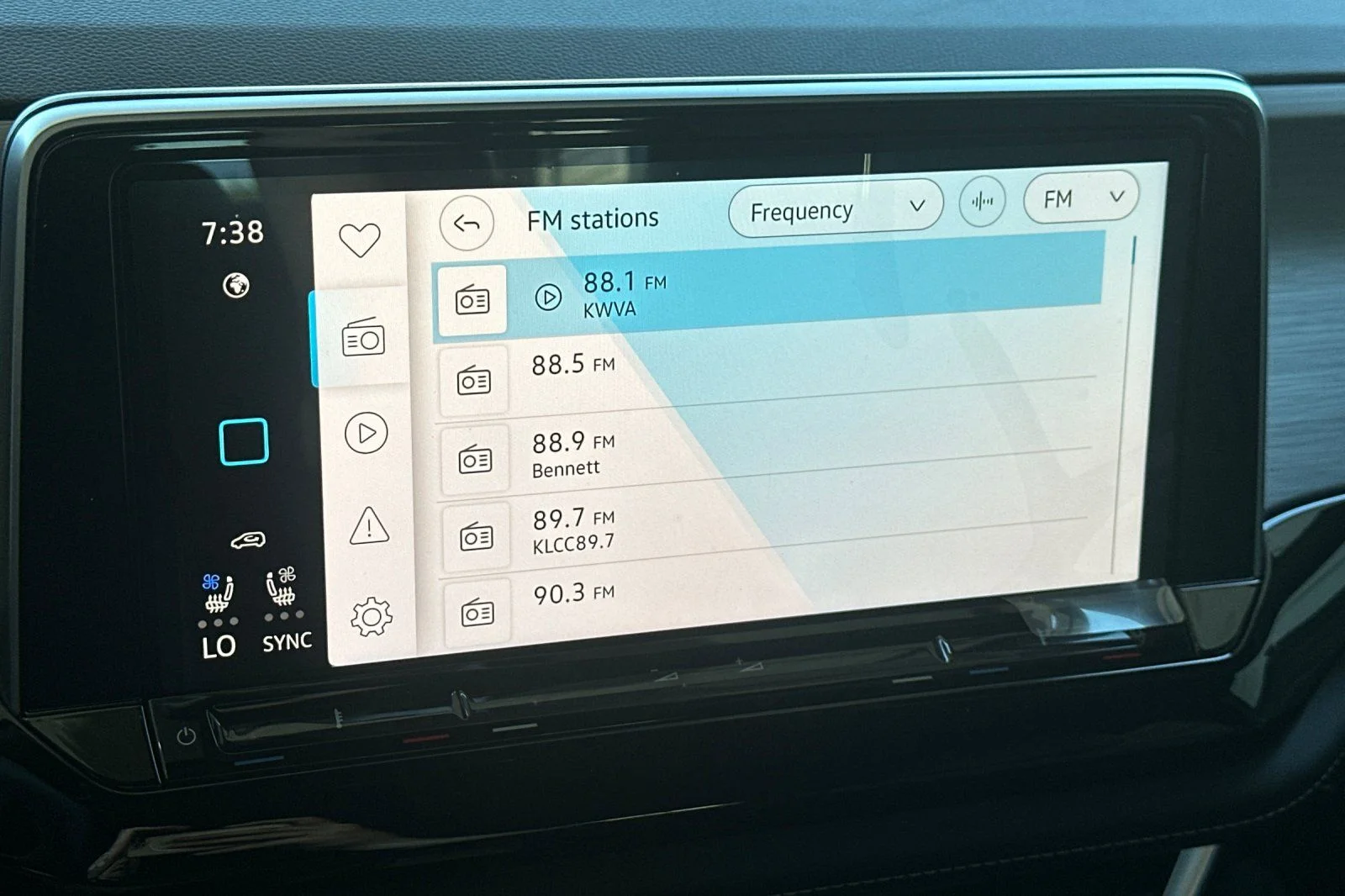 New 2026 Gray Volkswagen 2.0T SE w/Technology image 17