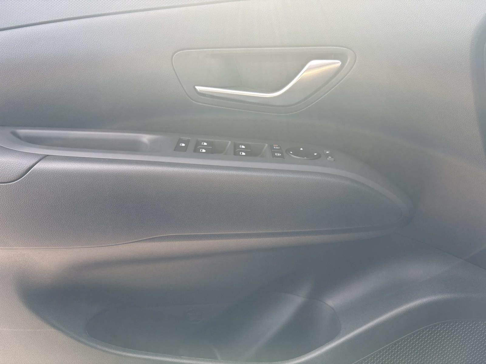 Used 2026 Hampton Gray Hyundai SE image 25