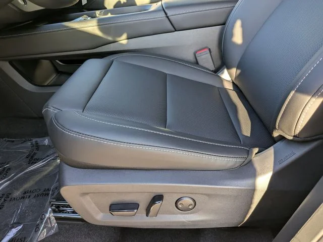 New 2027 Boulder Gray Pearl / Super Black Two-tone Nissan Dark Armor image 16