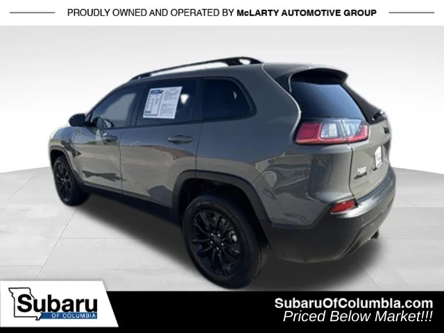 Used 2023 Gray Jeep Altitude image 7