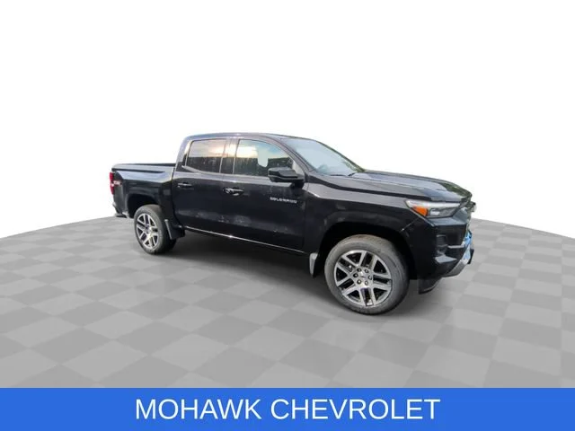 Used 2023 Black Chevrolet Z71 image 2