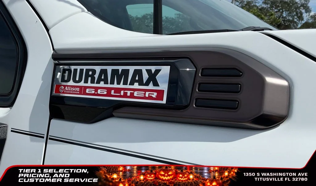 Used 2024 Summit White GMC AT4X image 15