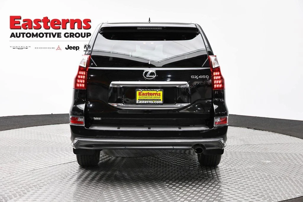 Used 2022 Black Lexus 460 image 10