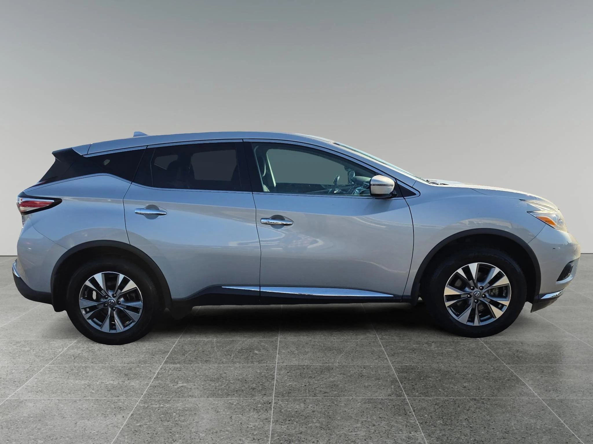 Used 2017 Brilliant Silver Metallic Nissan S image 7
