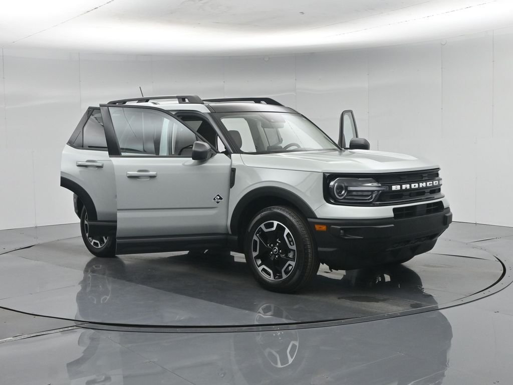 Certified Used 2023 Green Ford Outer Banks image 36