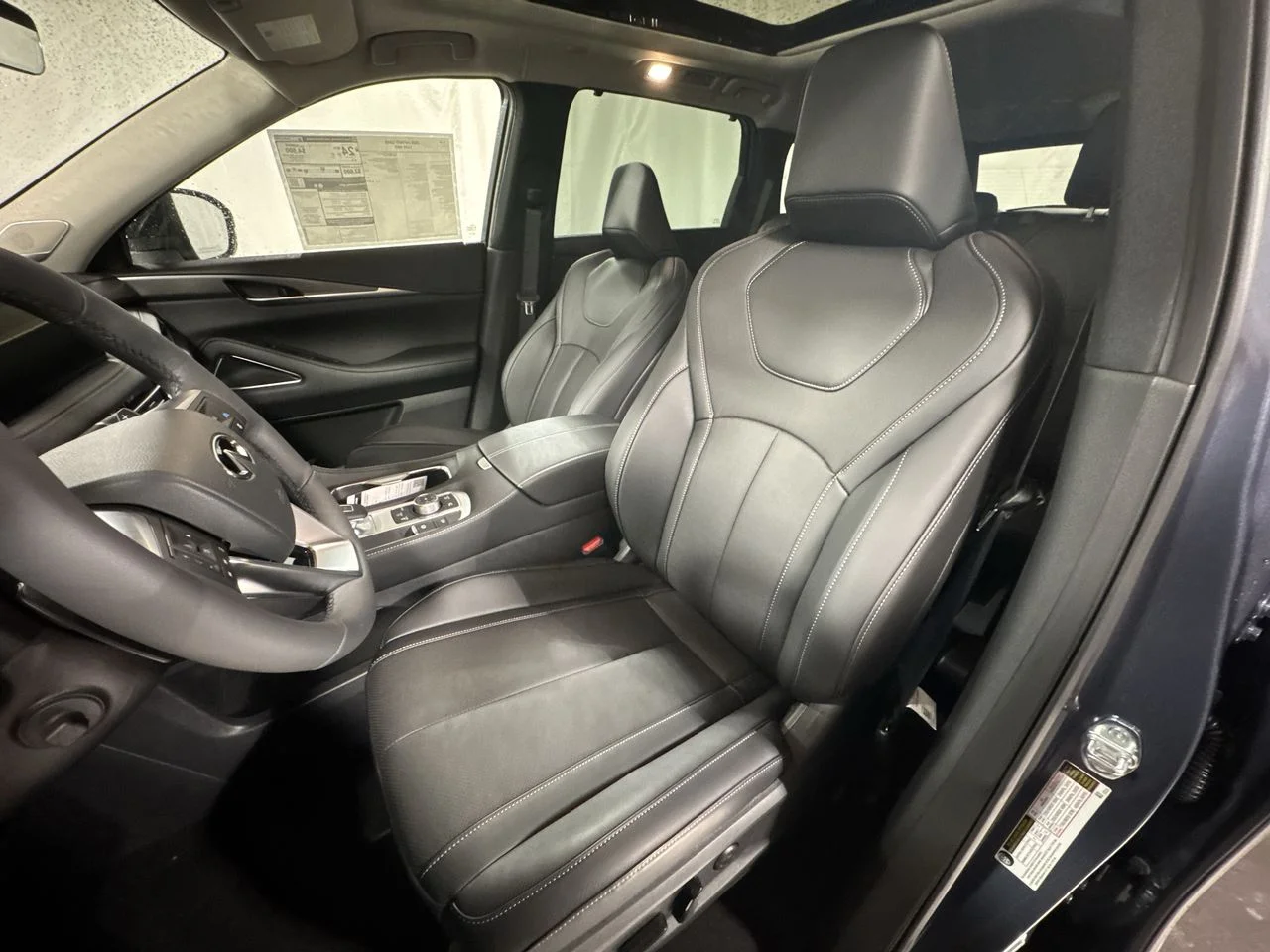 Used 2026 Blue INFINITI LUXE image 3