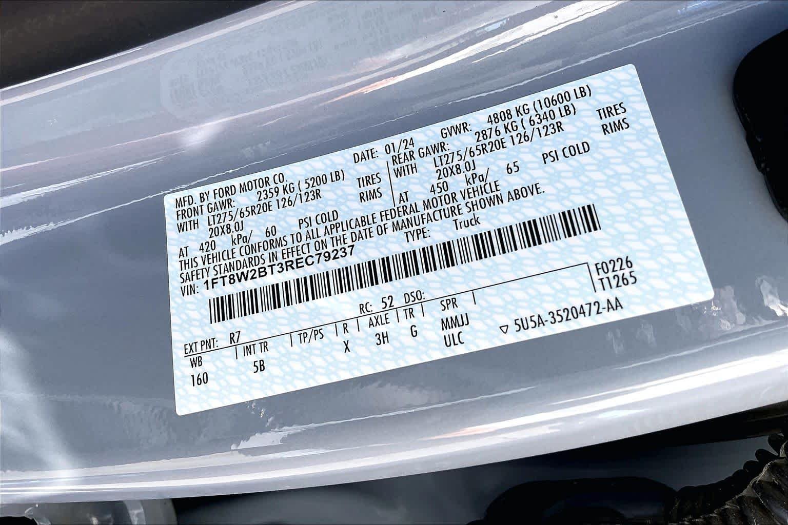 Certified Used 2024 Glacier Gray Metallic Ford LARIAT image 32