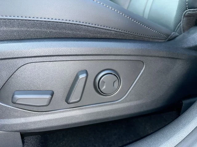New 2026 Glacial White Pearl Kia S image 16