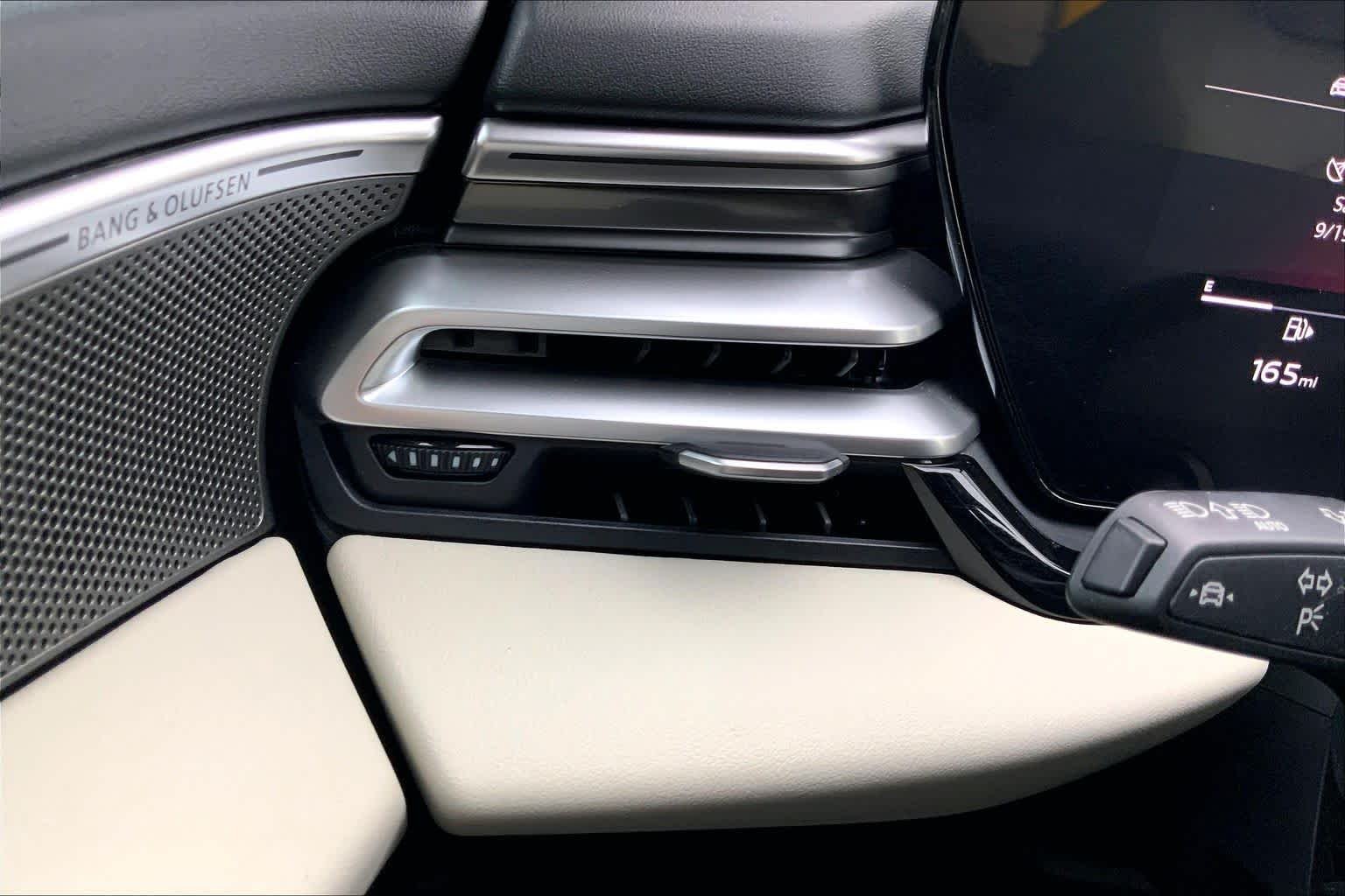 Used 2025 Glacier White Metallic Audi Premium Plus image 36