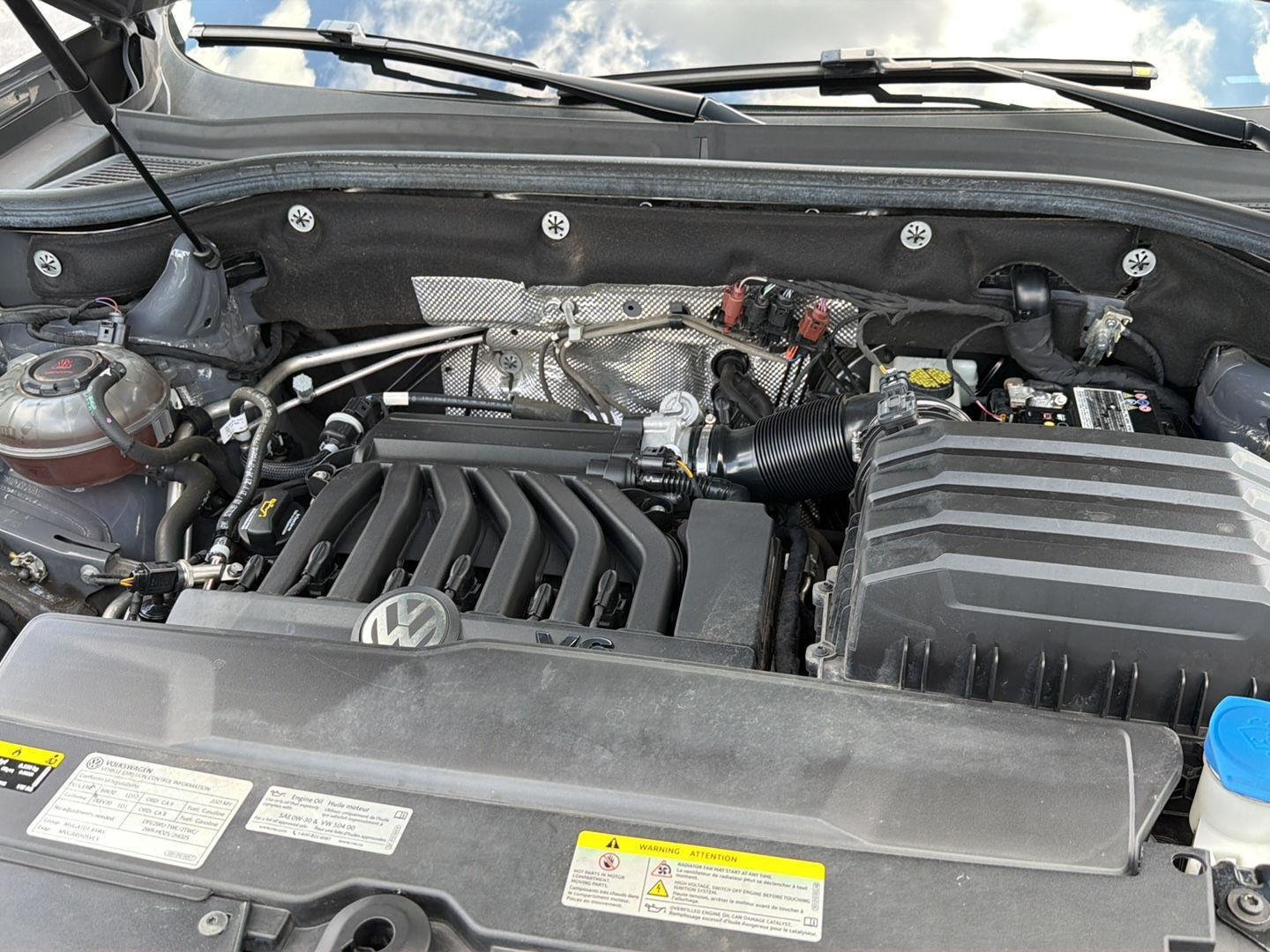 Used 2021 Pure Gray Volkswagen 3.6L V6 SE w/Technology R-Line image 35