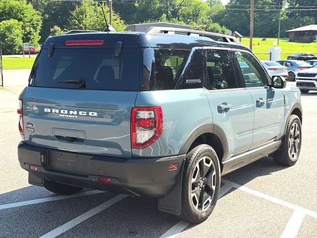 Used 2022  Ford Outer Banks image 5