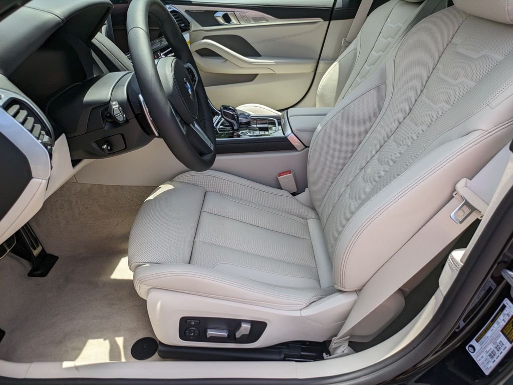 2026 BMW 8 Series 840i - Photo 12
