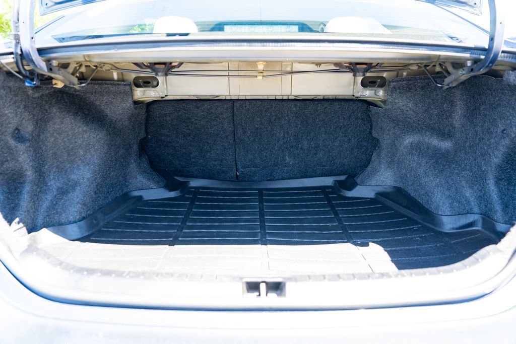 Used 2019 Slate Metallic Toyota LE image 9