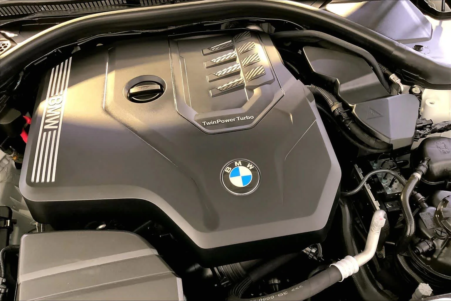 Used 2022 Alpine White BMW 330i xDrive image 31