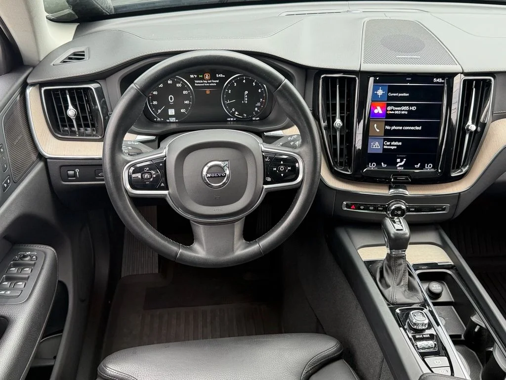 Used 2020 Black Volvo T6 Inscription image 13