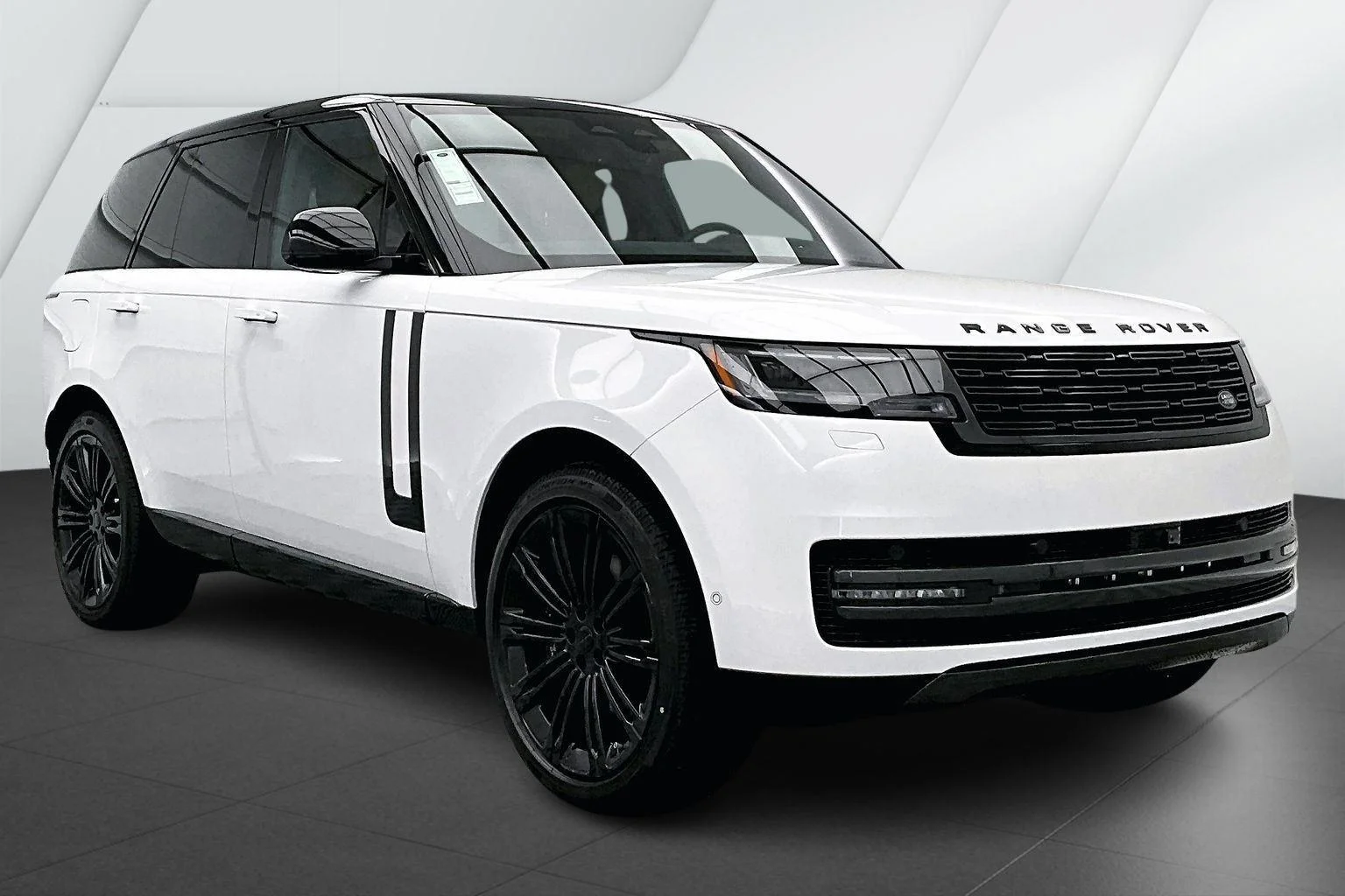 2026 Land Rover Range Rover 4.4 SE SWB's photo