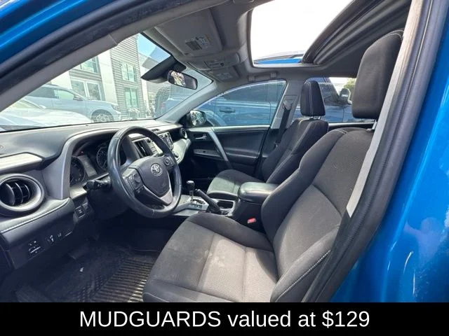 Used 2017 Blue Toyota XLE image 7