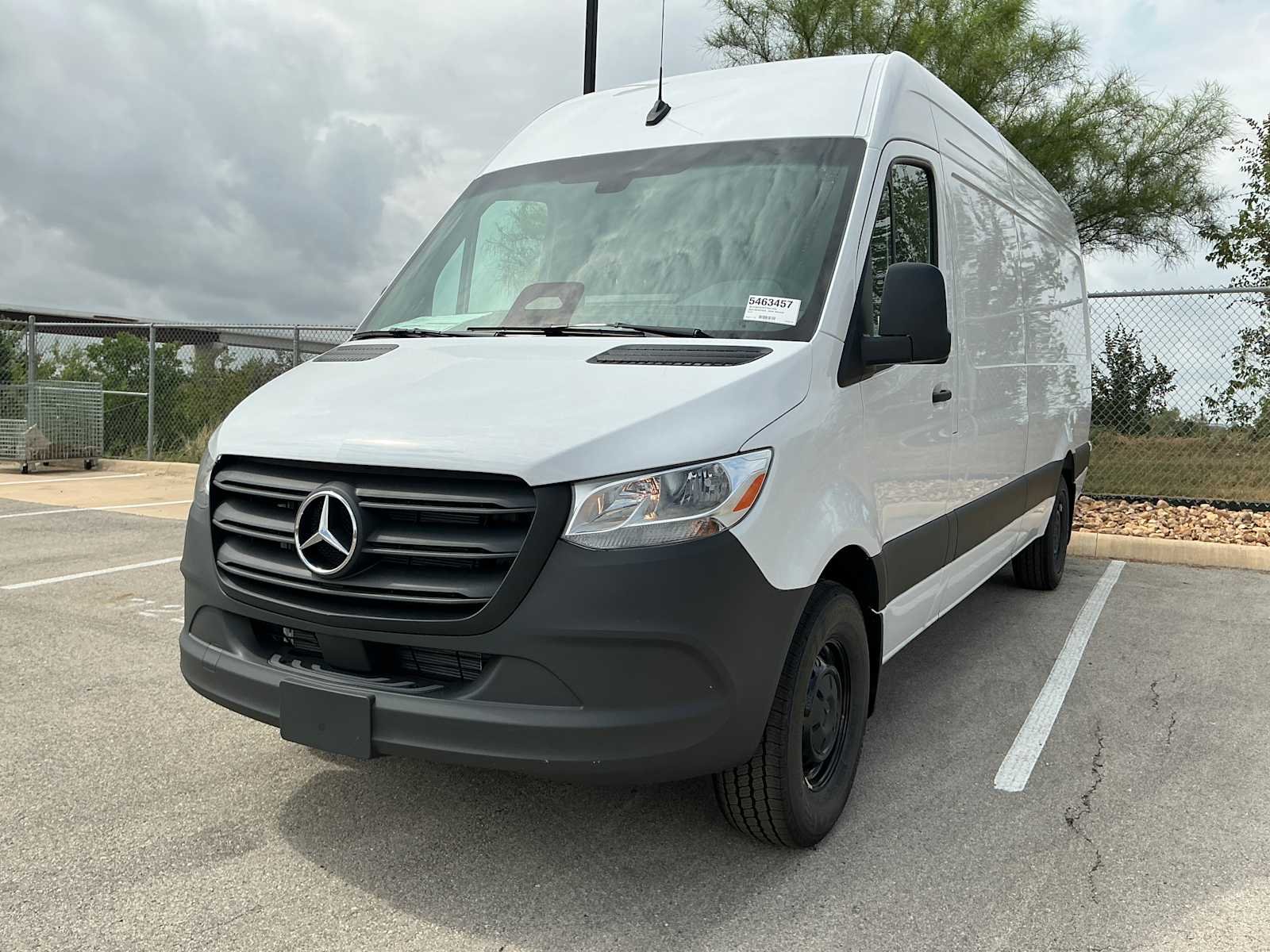 New 2026 Arctic White Mercedes-Benz  image 2