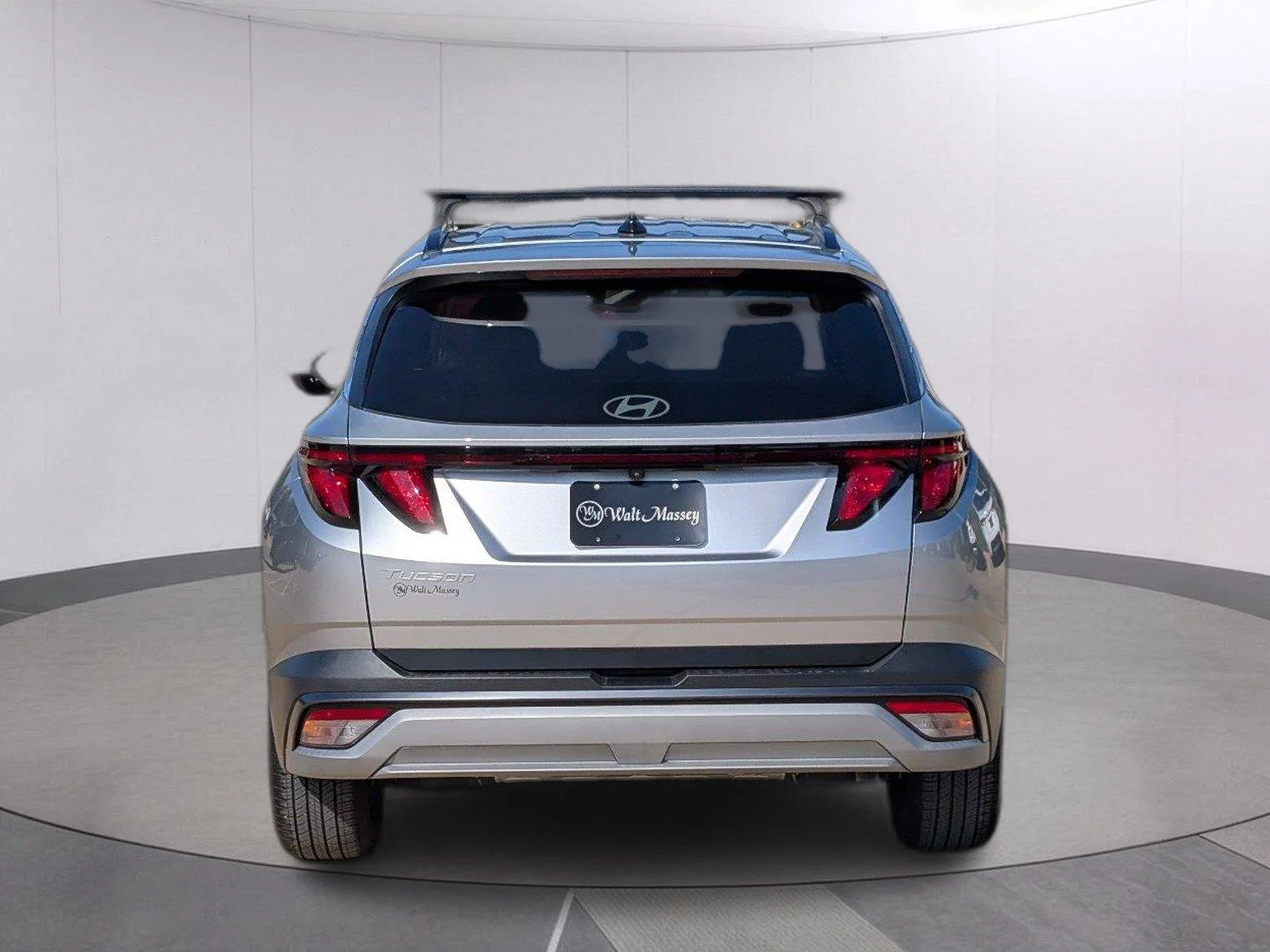 Used 2025 Shimmering Silver Hyundai SEL image 4