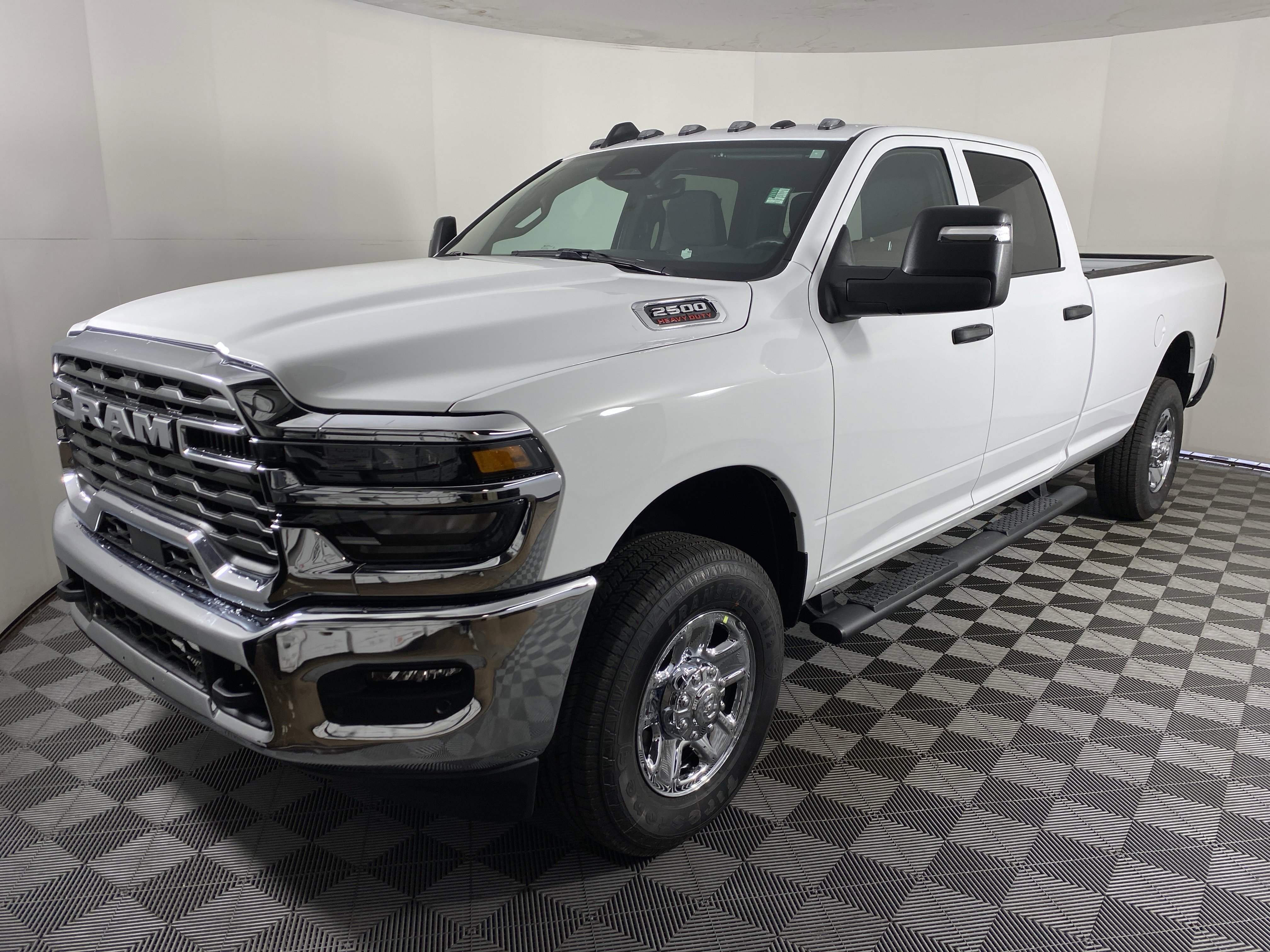 2026 RAM 2500 Tradesman - Photo 9