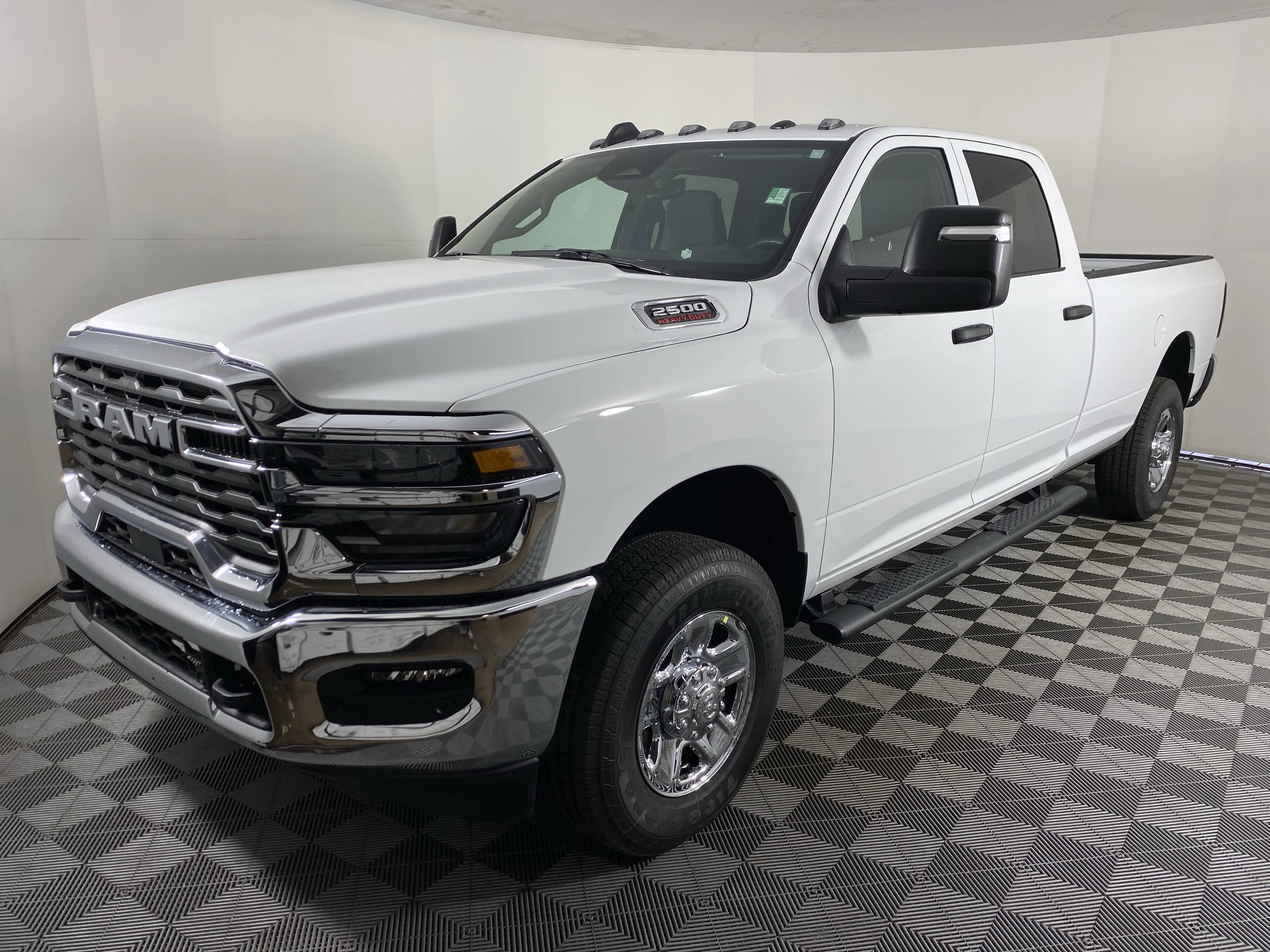 2026 RAM 2500 Tradesman - Photo 9
