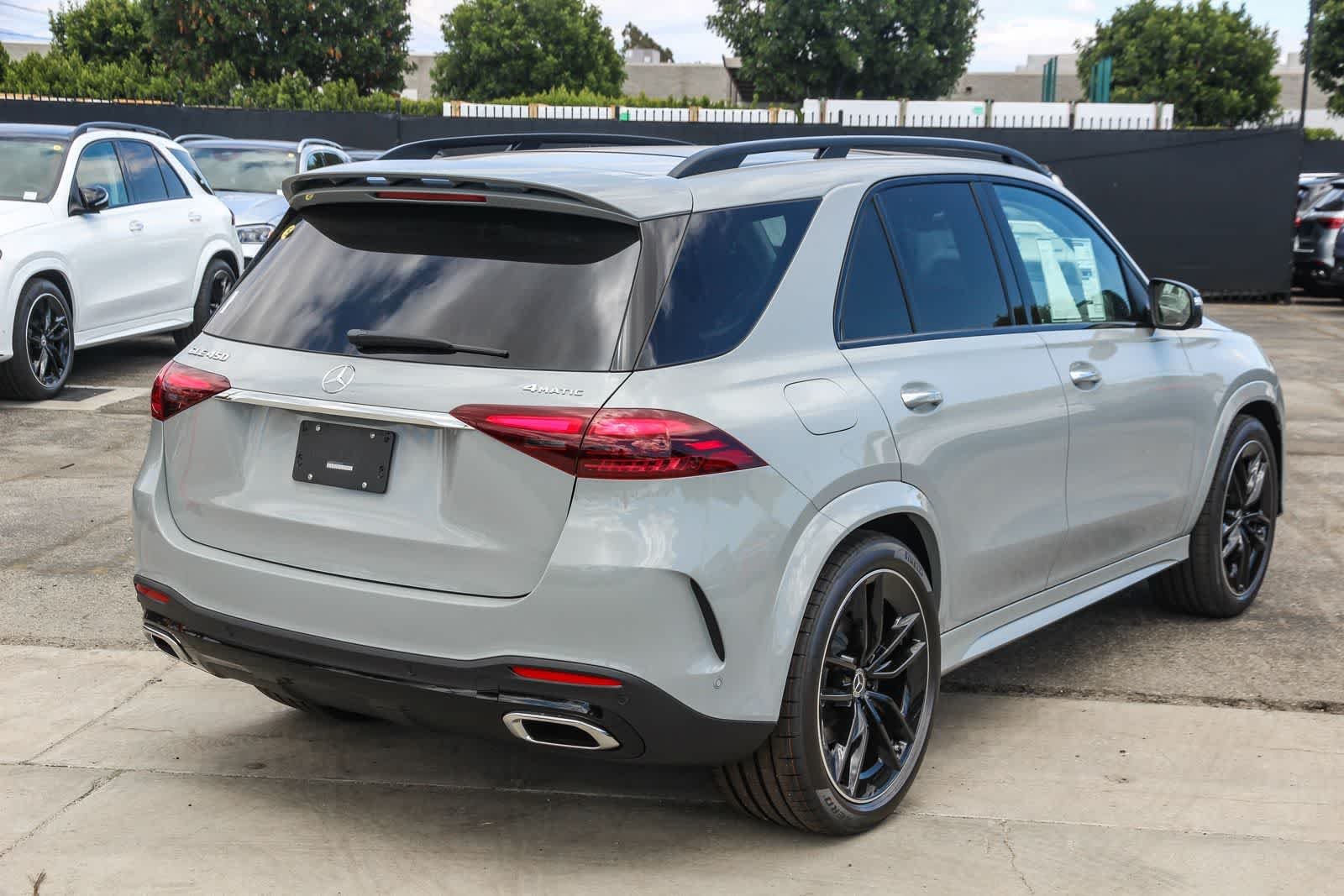 New 2026 MANUFAKTUR Alpine Grey Mercedes-Benz GLE 450 image 4