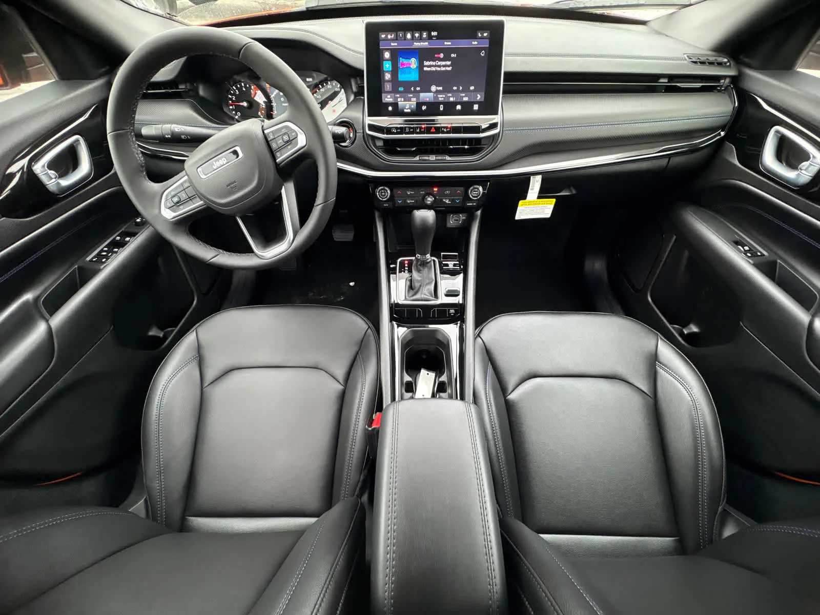 New 2026 Joose Jeep Limited Altitude image 14