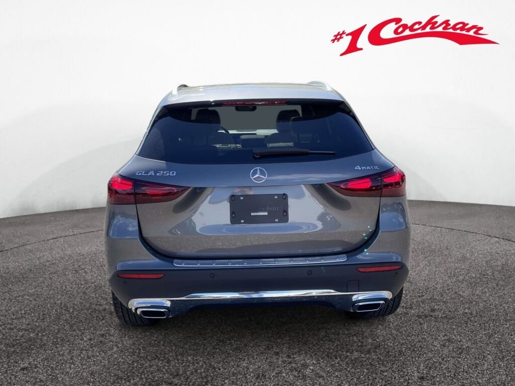New 2026 Mountain Grey Metallic Mercedes-Benz GLA 250 image 8