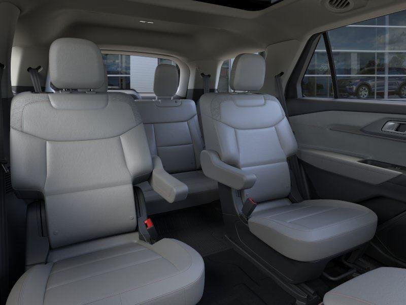 Used 2026 Agate Black Metallic Ford Active image 11