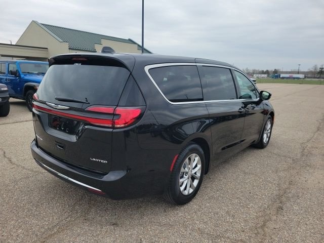 New 2026 Diamond Black Chrysler Limited image 25